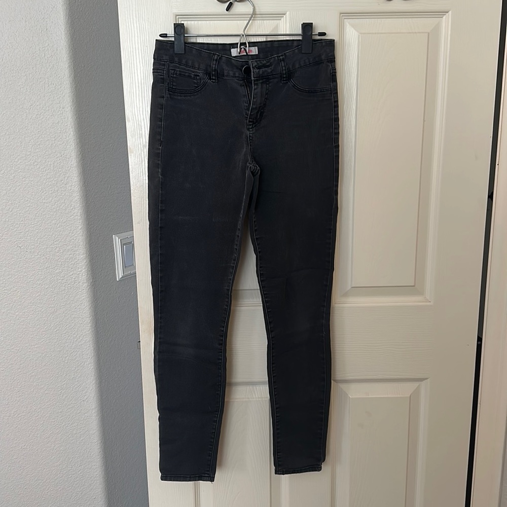 refuge black skinny jeans (size 6)